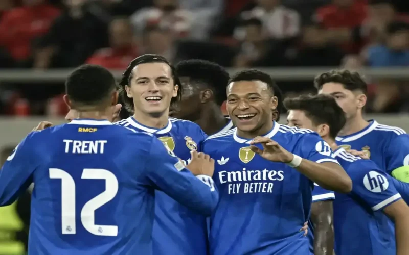 صراع يشتعل بين ريال مدريد ورباعي إنجليزي لضم صفقة دفاعية مرتقبة